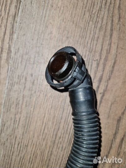 Патрубок вентиляции Porsche Cayenne Turbo 955 M