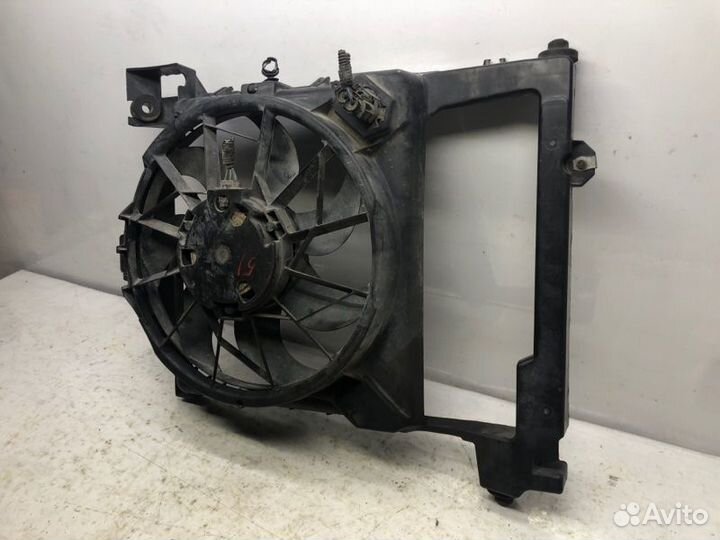 Вентилятор радиатора Dodge Durango 4.7 EVA 2005