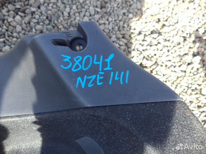 Обшивка багажника правая Toyota Corolla Fielder