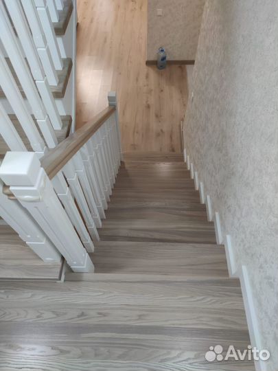 Лестница из Ясеня с 