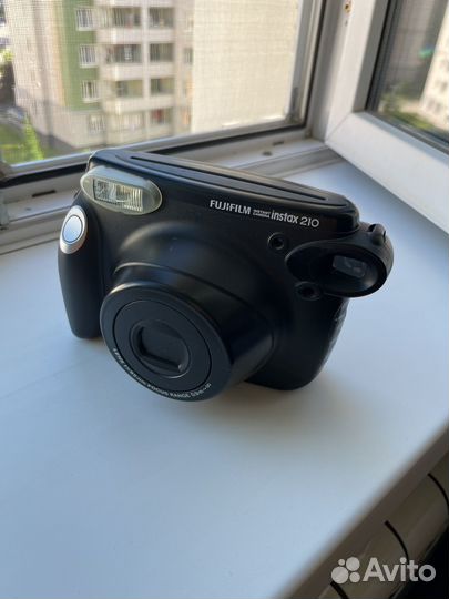 Fujifilm instax 210