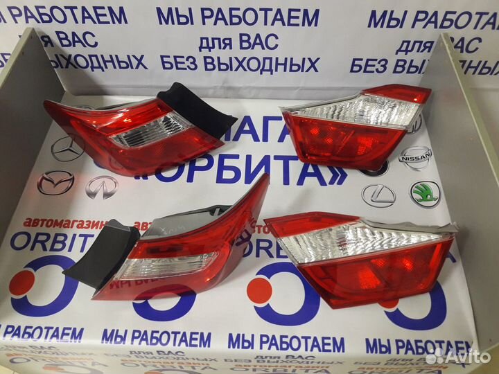 Задние фонари оригинал комплект Тойота Камри 50