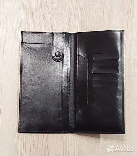 Мужской кожаный бумажник портмоне