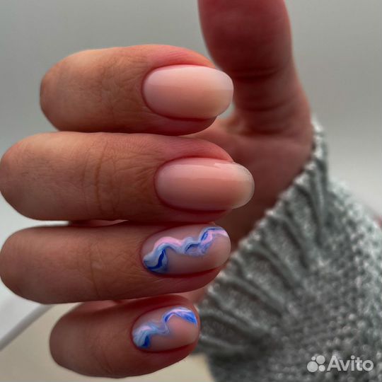 Маникюр с покрытием и педикюр Smart в студии