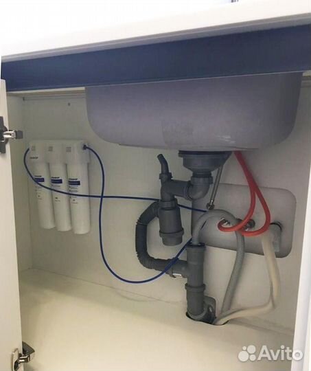 Угловая кухня на заказ. Производство