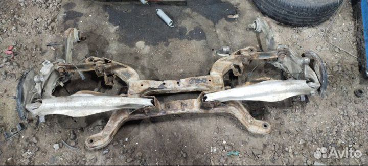 Подрамник задний Opel Insignia A16XER 2012