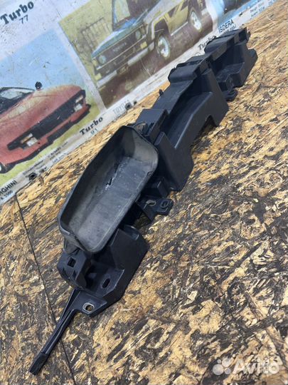 Кронштейн переднего бампера Опель Астра J