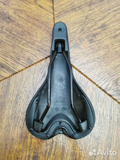 Велосипедное седло welt