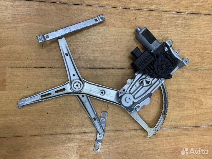 Стеклоподъемник передний правый Opel Astra H