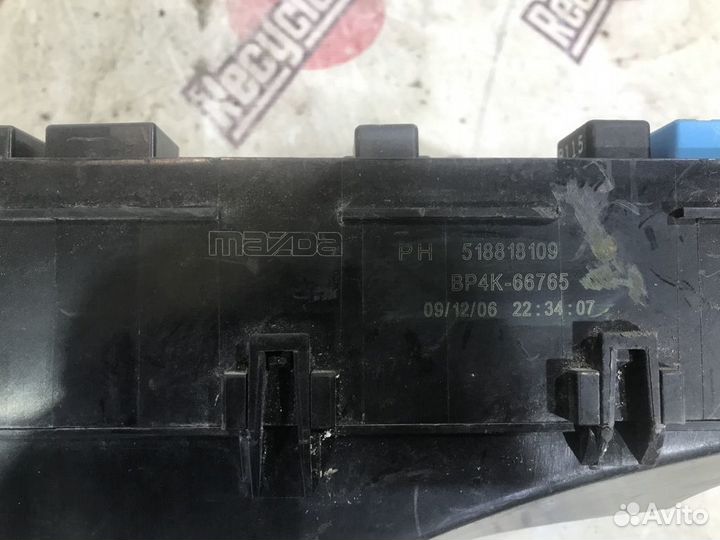 Блок предохранителей mazda axela bkep
