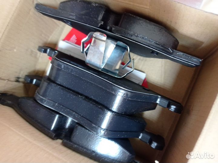 TRW GDB 1559 Колодки тормозные BMW E90, E60 (1.8/3