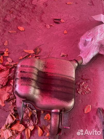 Оригинальный глушитель на Mercedes 213