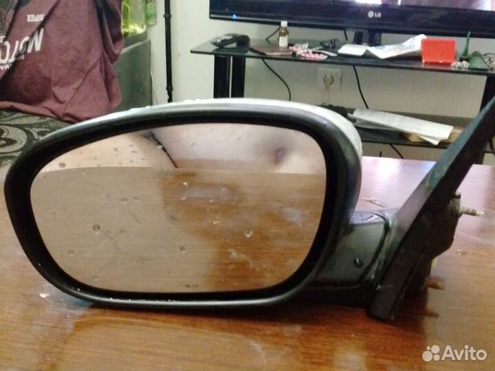 Продам зеркало левое боковое