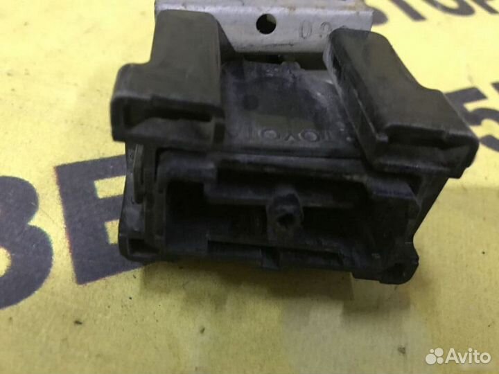 Форсунка омывателя фары Toyota RAV 4