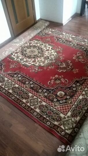 Продам ковер 2х3м (30 проц. шерсть)