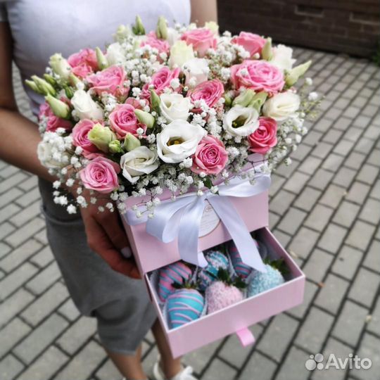 Съедобные букеты из клубники