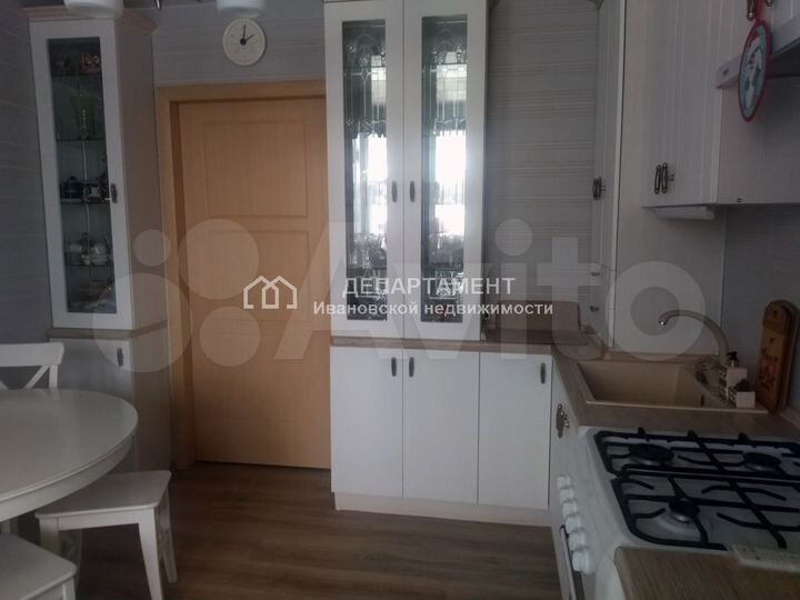 2-к. квартира, 57 м², 2/5 эт.