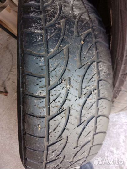 Bridgestone Dueler A/T 265/65 R17