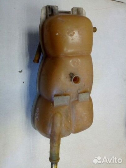 Бачок расширительный Opel Omega