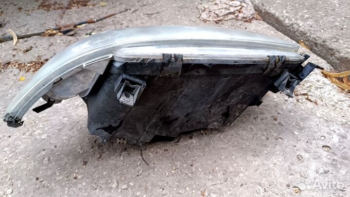 Правая фара Audi A8 Audi S8 D2 рестайлинг