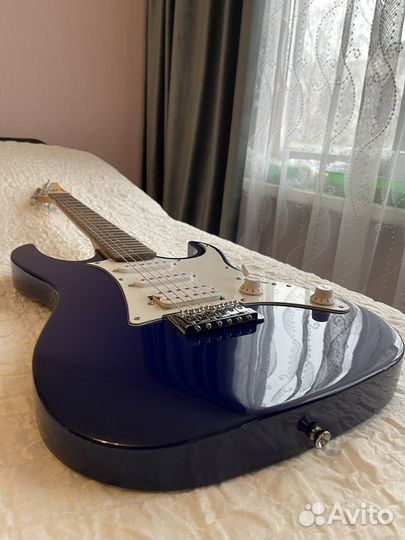 Электрогитара ashtone st-100