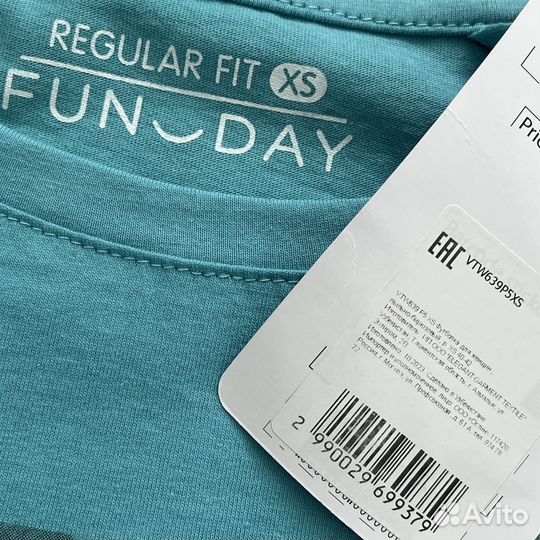 Новая футболка Fun day, xs