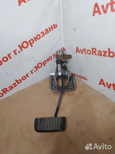 Педаль тормоза Toyota Camry SV41