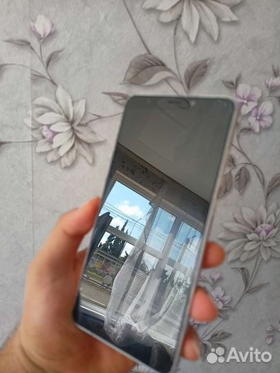 Телефон Xiaomi redmi 5