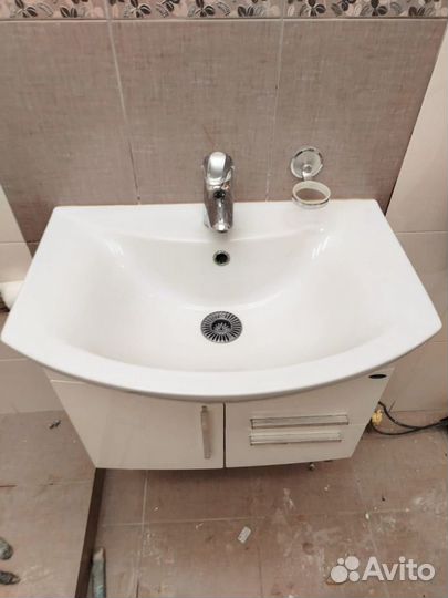 Раковина с тумбой для ванной бу