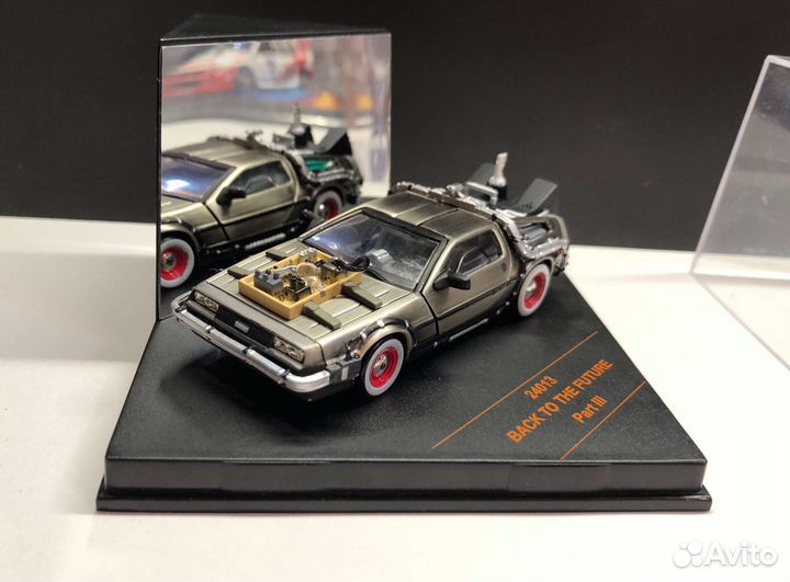 Модель автомобиля DeLorean DMC-12 1:43 Vitesse