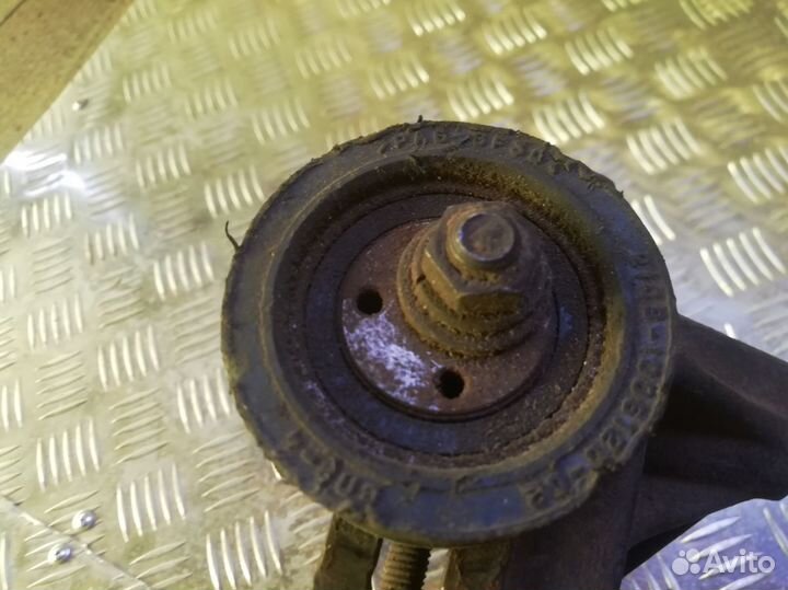 Кронштейн компрессора кондиционера Galant (93-97)