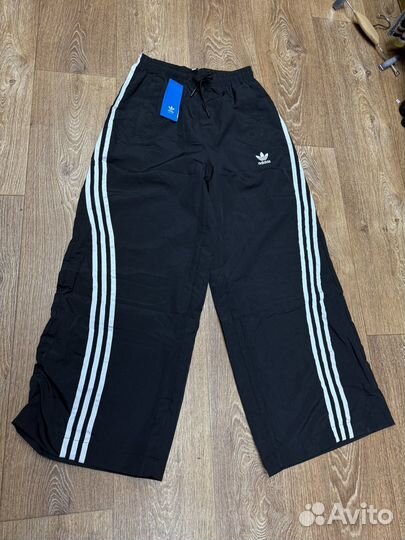 Штаны adidas широкие