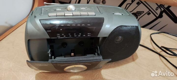 Маленький магнитофон vitek