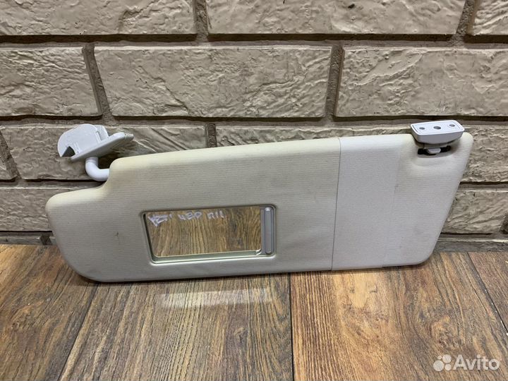 Skoda Yeti Козырек солнцезащитный LH RH