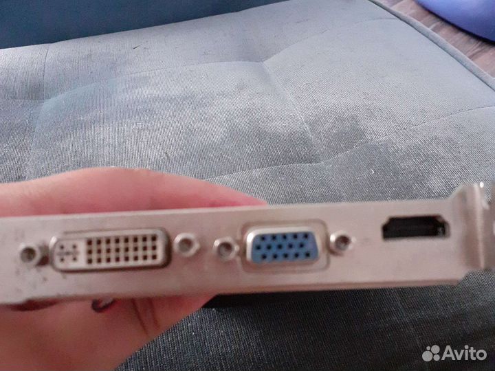 Видеокарта gt220