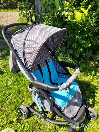 Прогулочная коляска