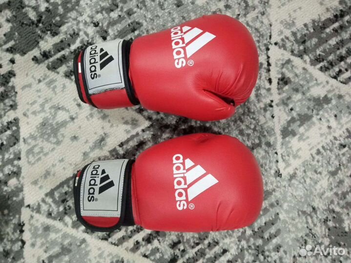 Боксёрские перчатки и всё для бокса