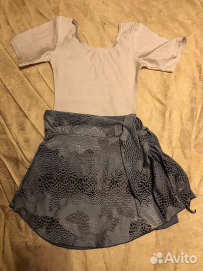 Пакетом-Гимнаст/купальник и юбки р.110-116см