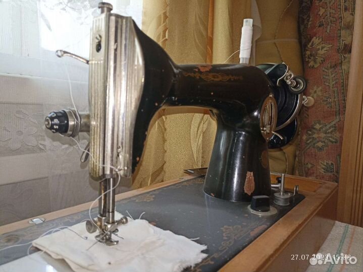 Швейная машинка-раритет 