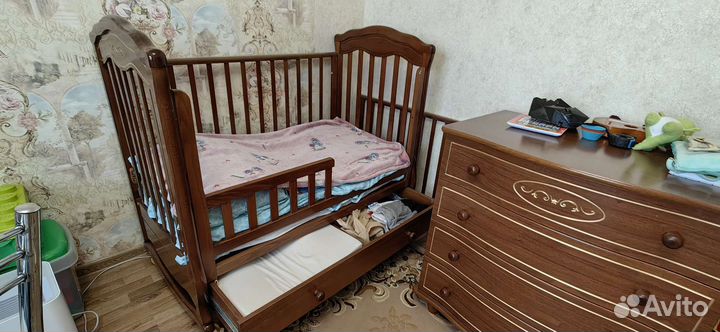 Детская кроватка