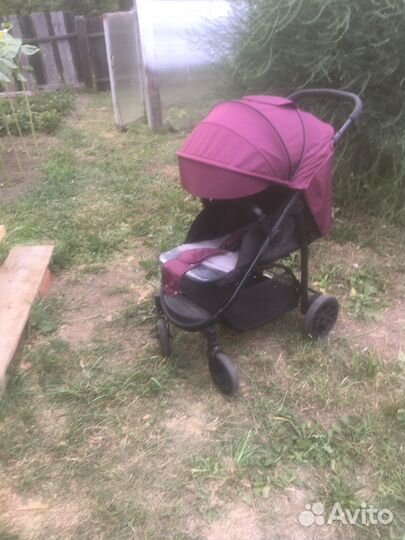 Прогулочная коляска
