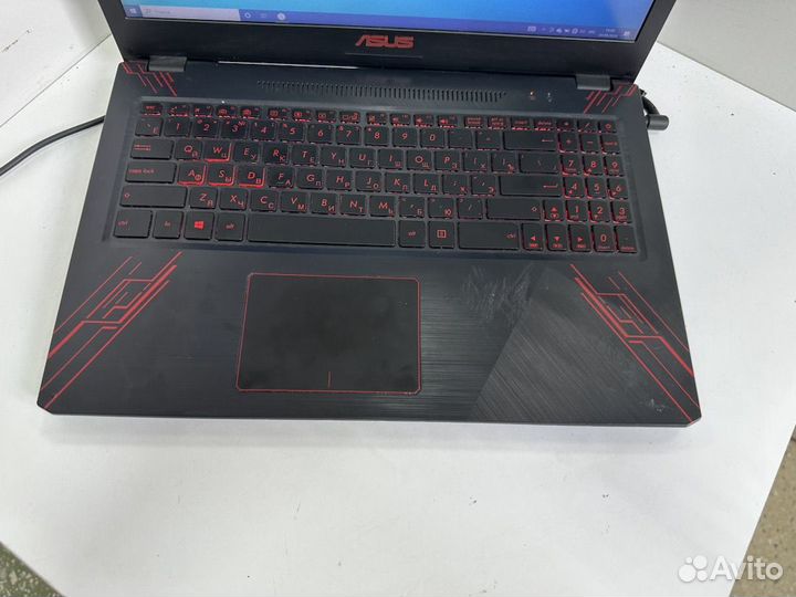 Ноутбук asus FX570UD-DM148T