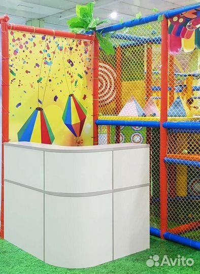 Стойка ресепшен с тумбой