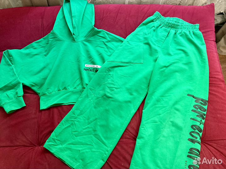 Костюм спортивный