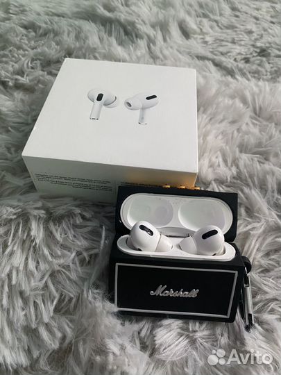 Airpods pro with MagSafe Charging Case