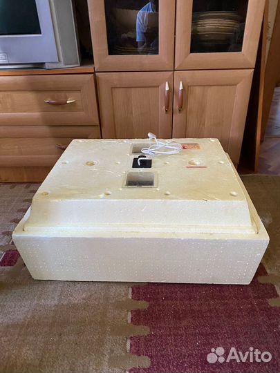 Бытовой инкубатор Золушка 70-220