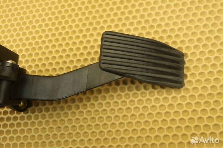 Педаль газа электронная LADA Kalina-2 - Granta