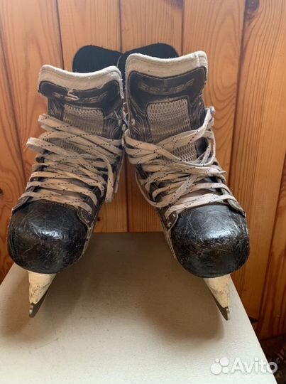 Коньки хоккейные