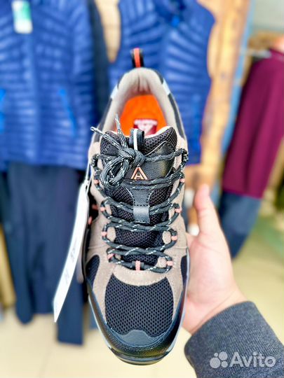 Кроссовки мужские новые