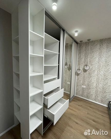 Шкаф стенка